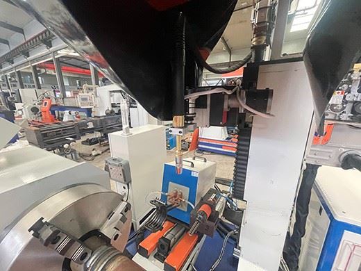 Automatic Excavator Hydraulic Cylinder Welding Machine high quality
